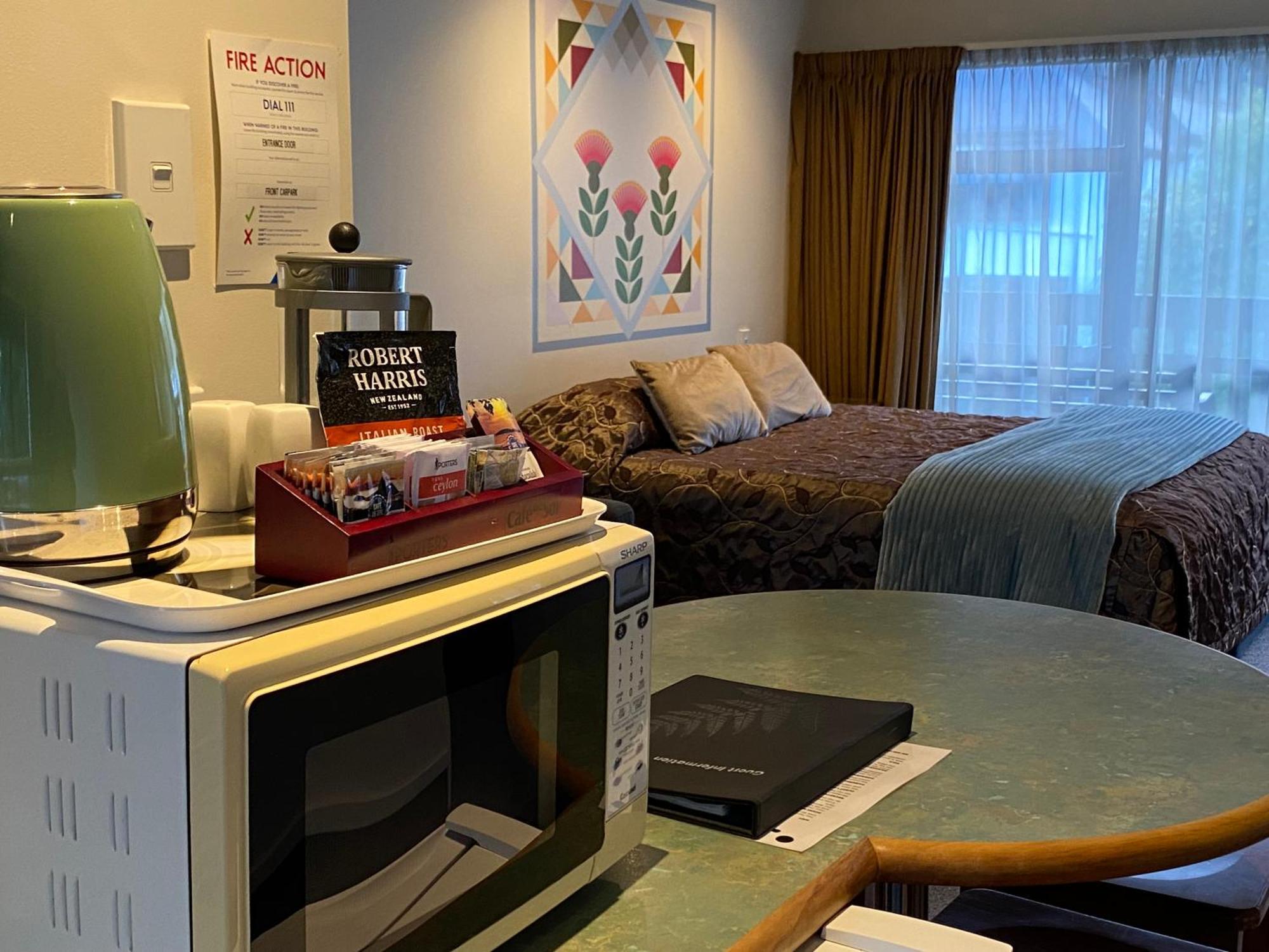 ديوندين Commodore Motel المظهر الخارجي الصورة